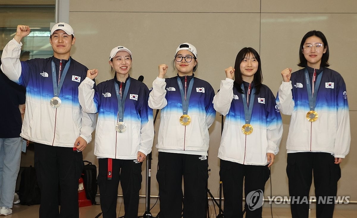 20-3！勇士逆袭独行侠 格林侵略性十足，库里挑衅克莱，相爱相杀
