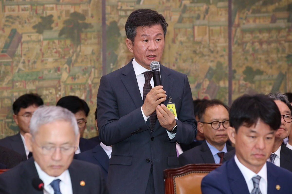 莫吉：尤文还没有为争冠做好准备，吉恩托利和莫塔难辞其咎