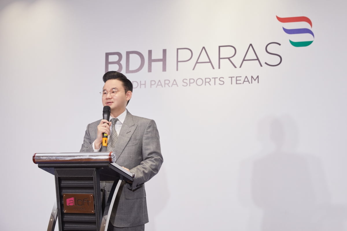 麦克马纳曼：称凯莱赫为二门是不尊重他；他需考虑自己的未来