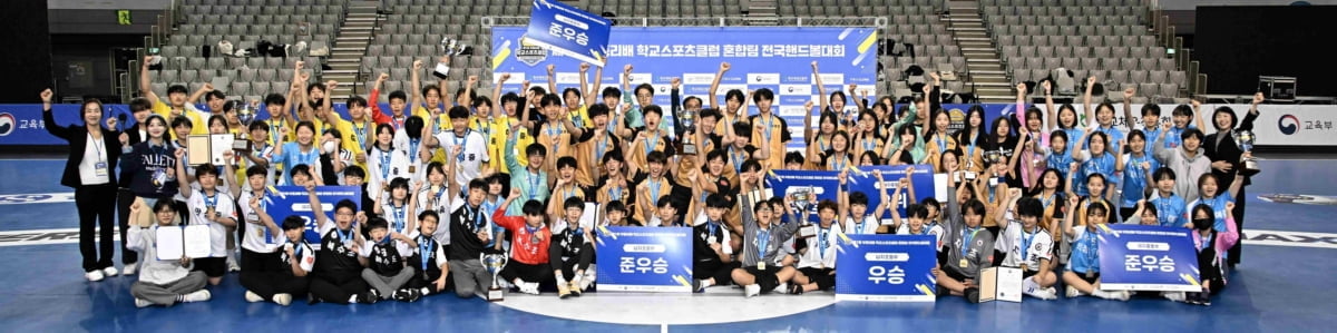 尼克斯中锋唐斯因膝盖挫伤本场比赛将赛前决定是否登场