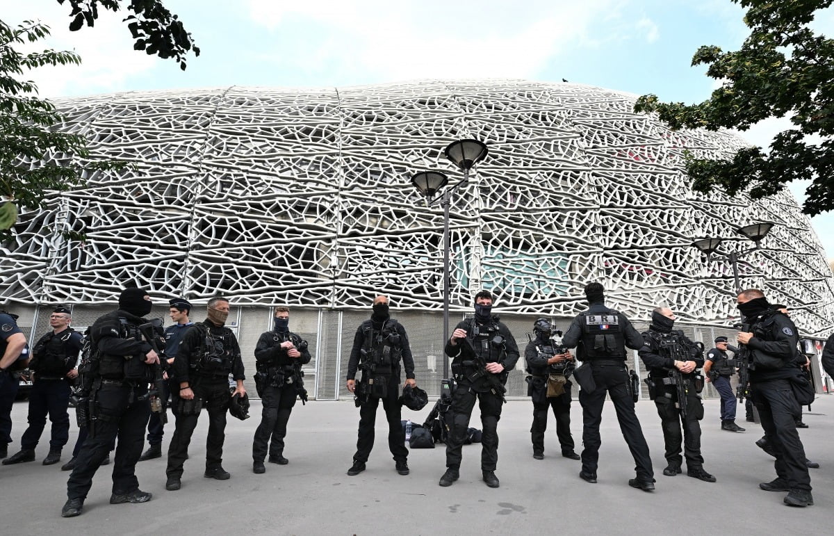 跟队记者：阿图尔还在尤文转出名单中，冬窗仍有可能被卖