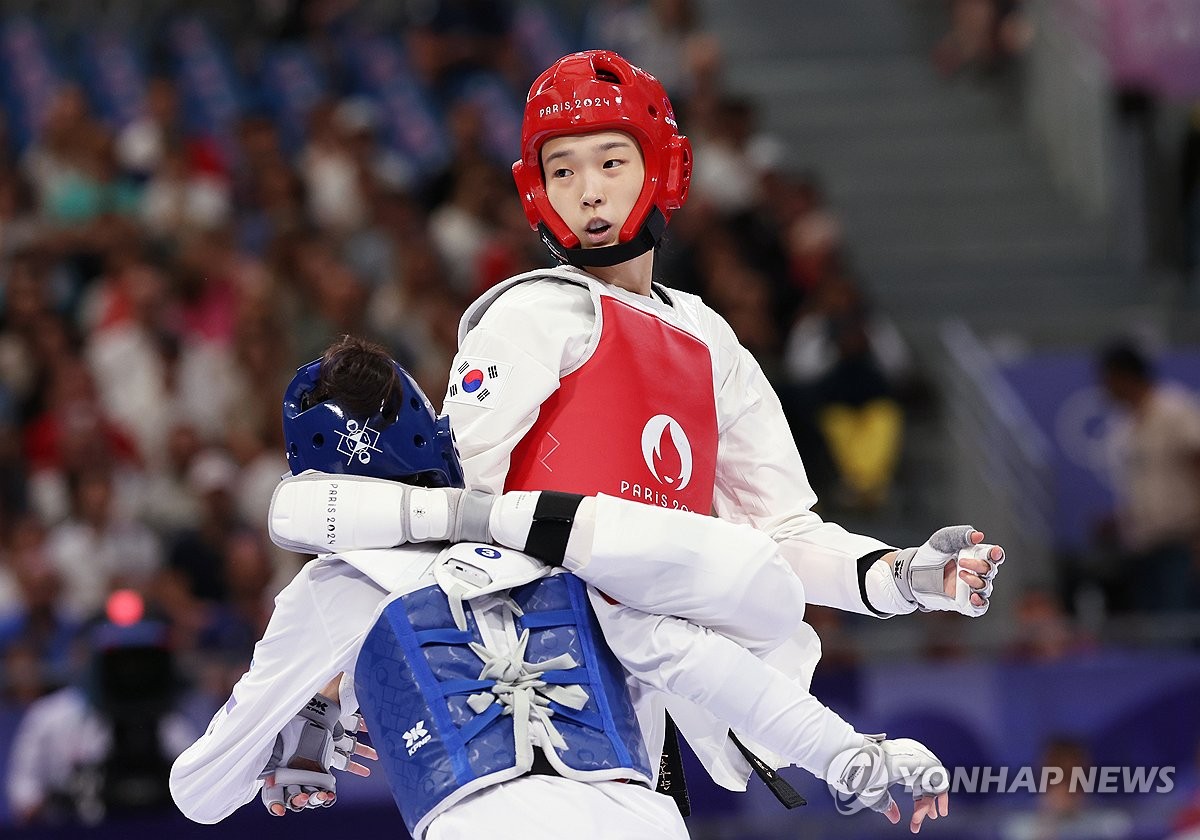 北青：武磊、蒋光太参加场地训练，战巴林李源一有望首发