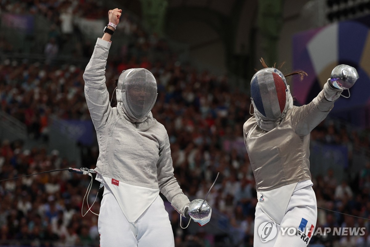 执教巴萨前五场西甲全胜，弗里克是本世纪第四人