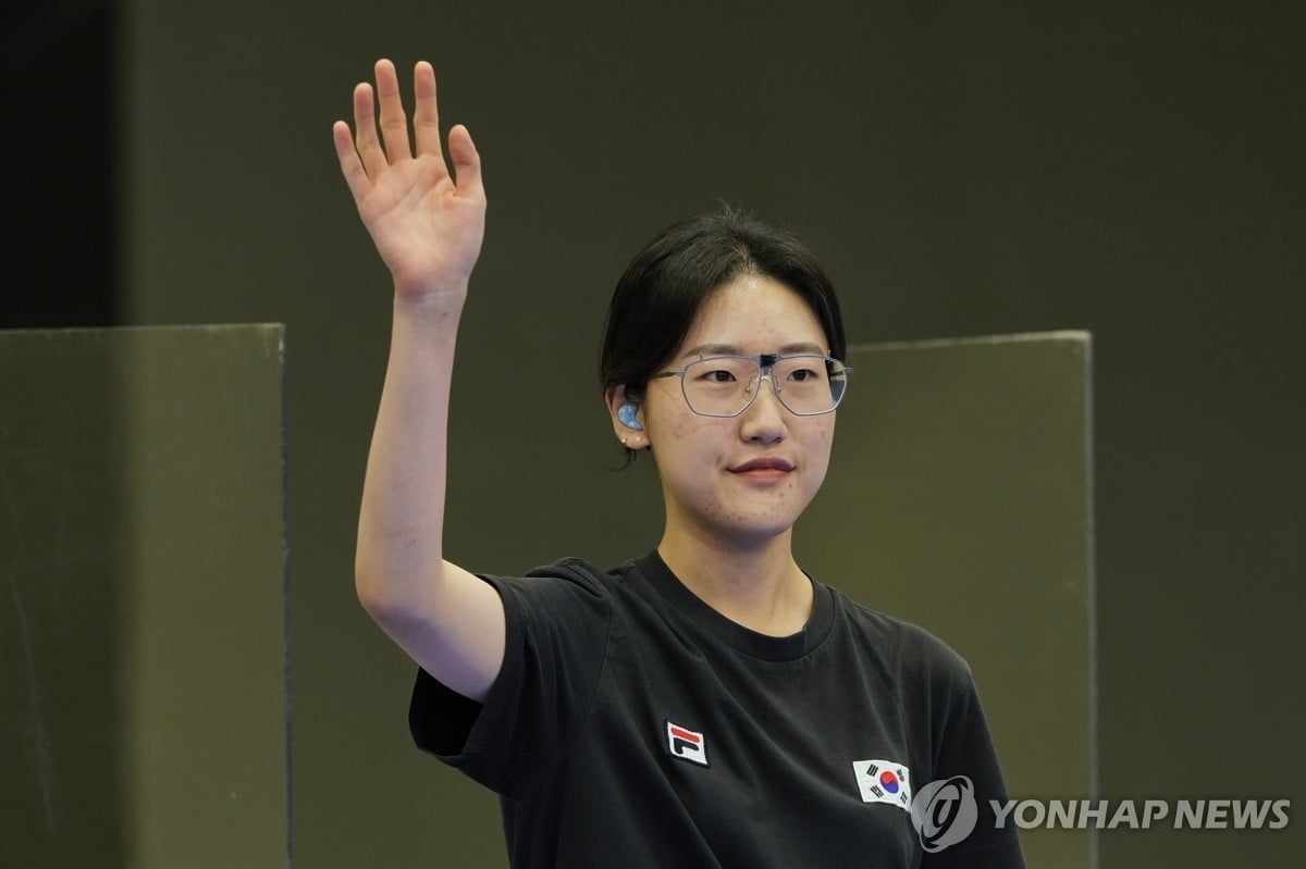 再下一城！奥斯梅恩梅开二度 加拉塔萨雷3-1领先热刺