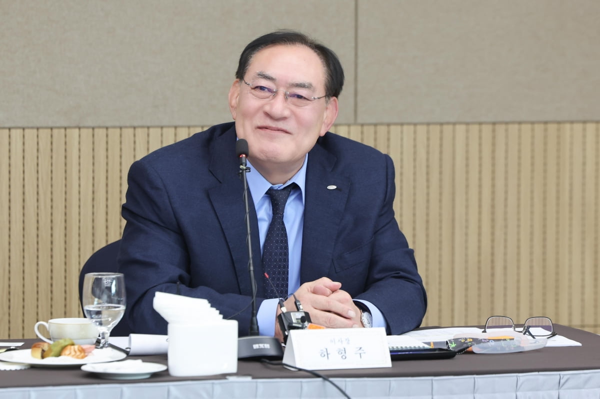疑似中国巴萨球迷豪砸8000欧元买20件国家德比特制球衣 令西媒震惊