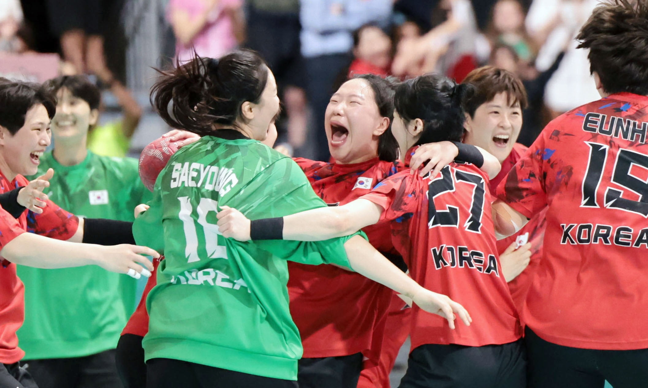 椎桥慧也开局3分钟头球闪击破门！名古屋鲸鱼1-0领先横滨水手