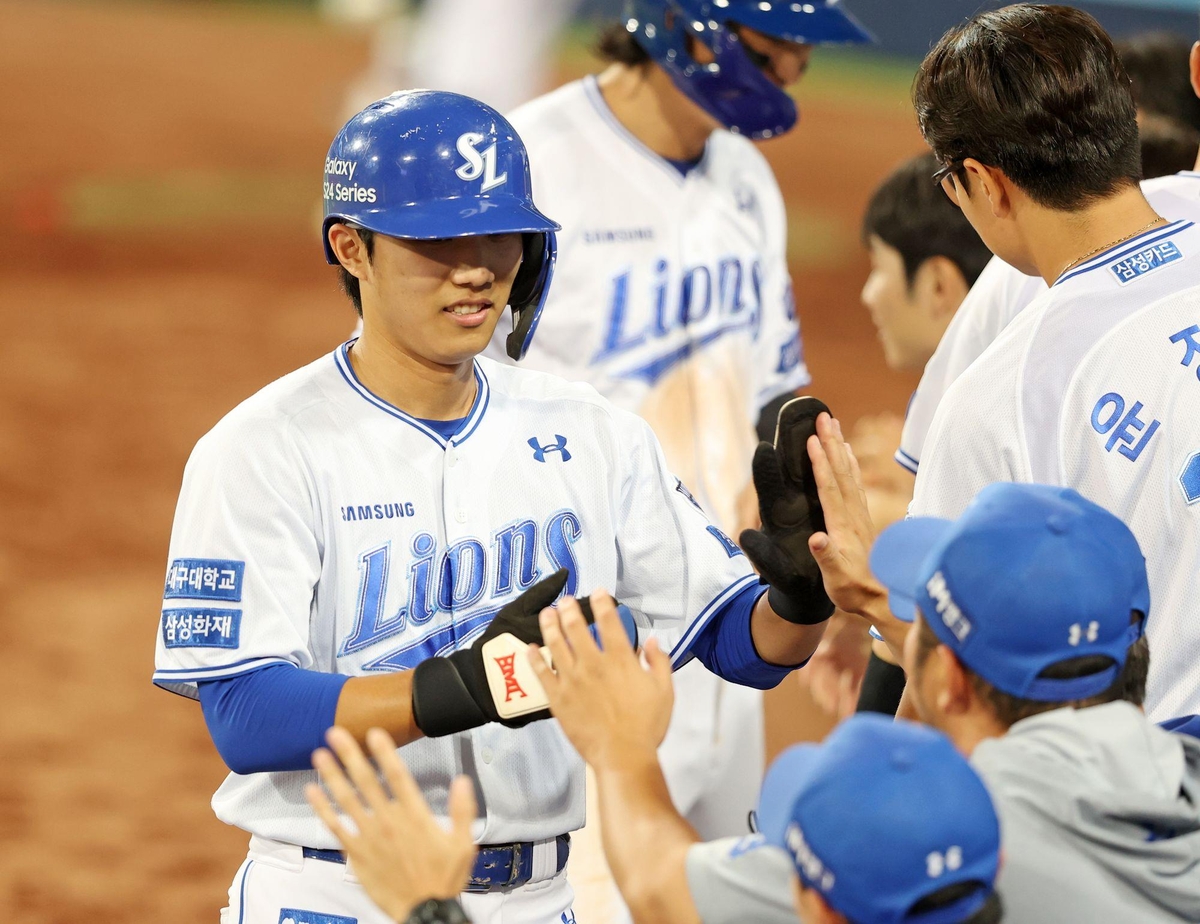 勇士四连败全输关键球，21个回合只得到6分