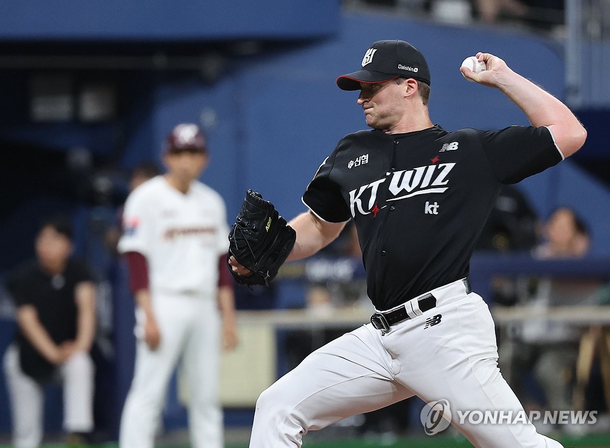 横滨打出战术角球！洛佩斯梅开二度 横滨客场3-1领先