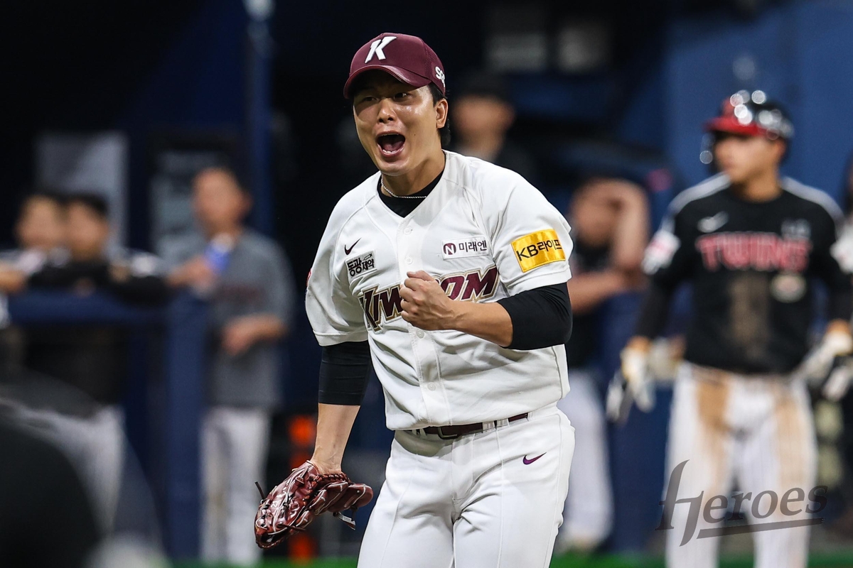 CBA战报：李炎哲22+10 皮特森关键三分 布朗空砍40分 新疆107-104广厦