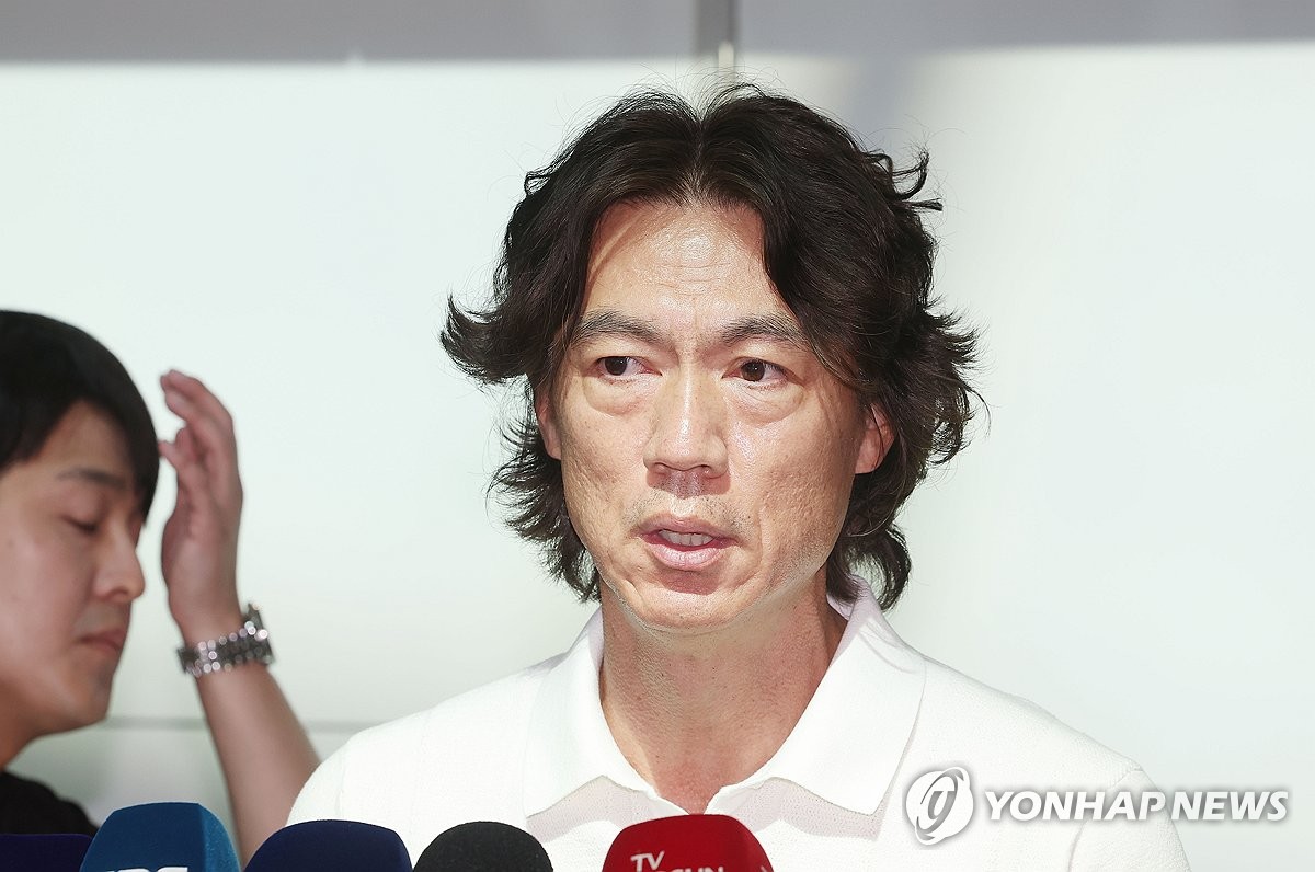 泽卡：在主场完成首秀很开心；我需要尽快适应比赛节奏