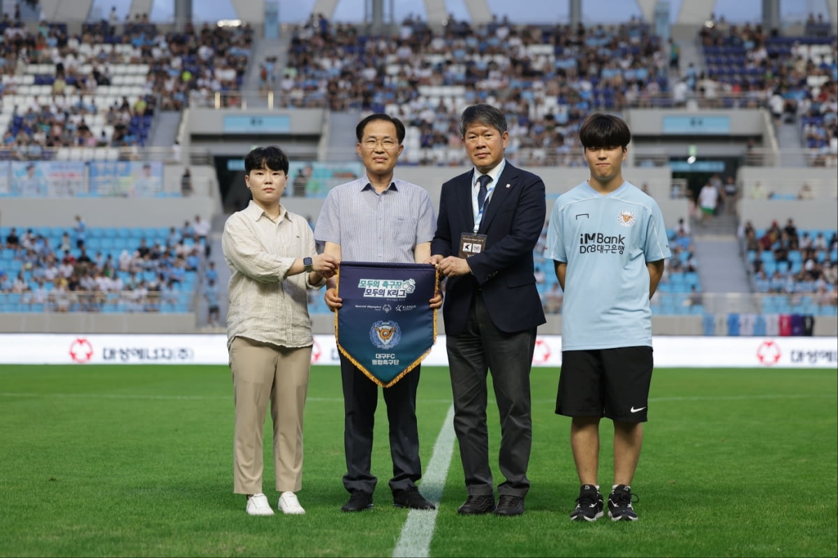 奥兰多：阿莱格里私下告诉我小基恩比弗拉更强 他是致命的杀手
