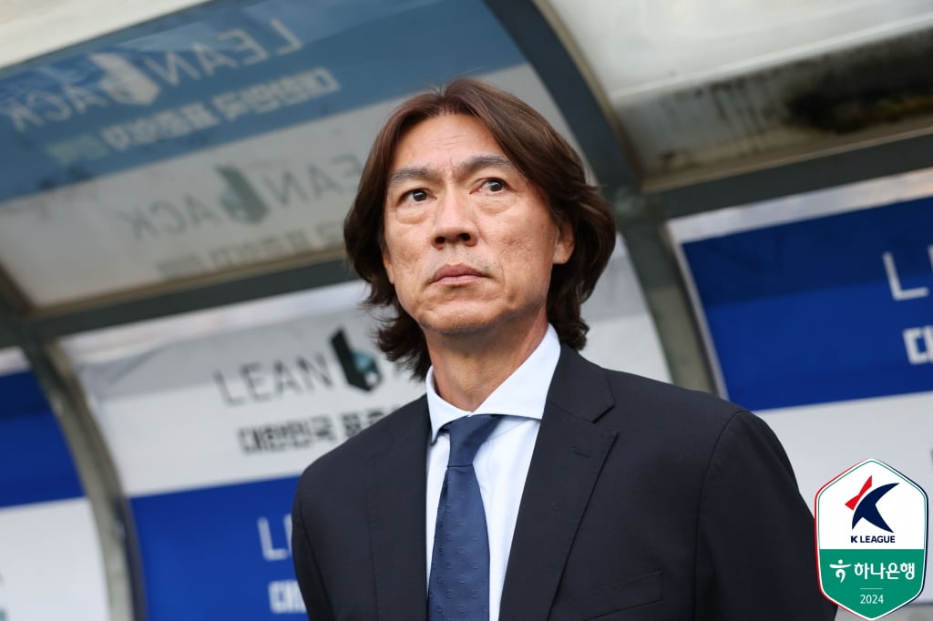 世体：相比于纳瓦斯，弗里克更想要什琴斯尼