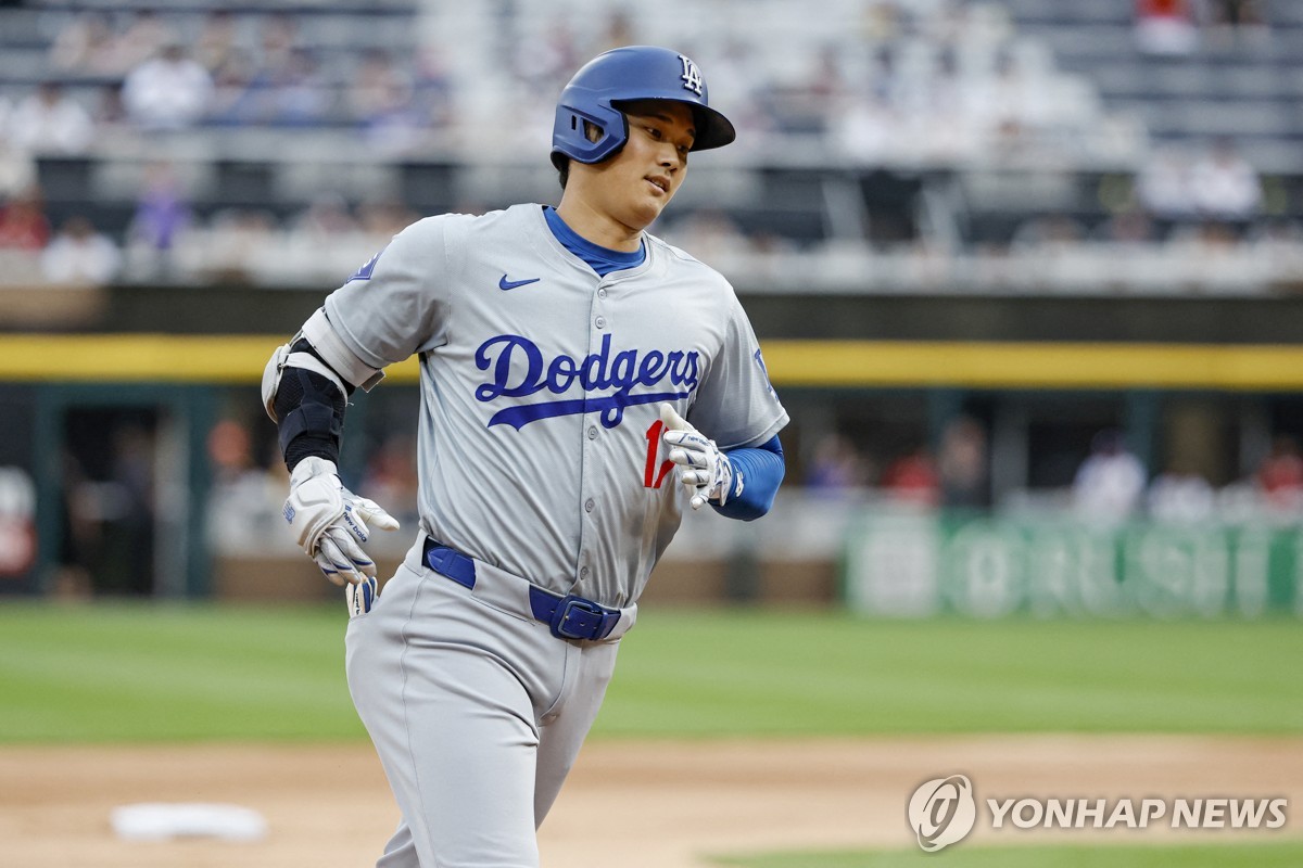 吉林半节2分，上海一波21-2反超并领先对手两位数