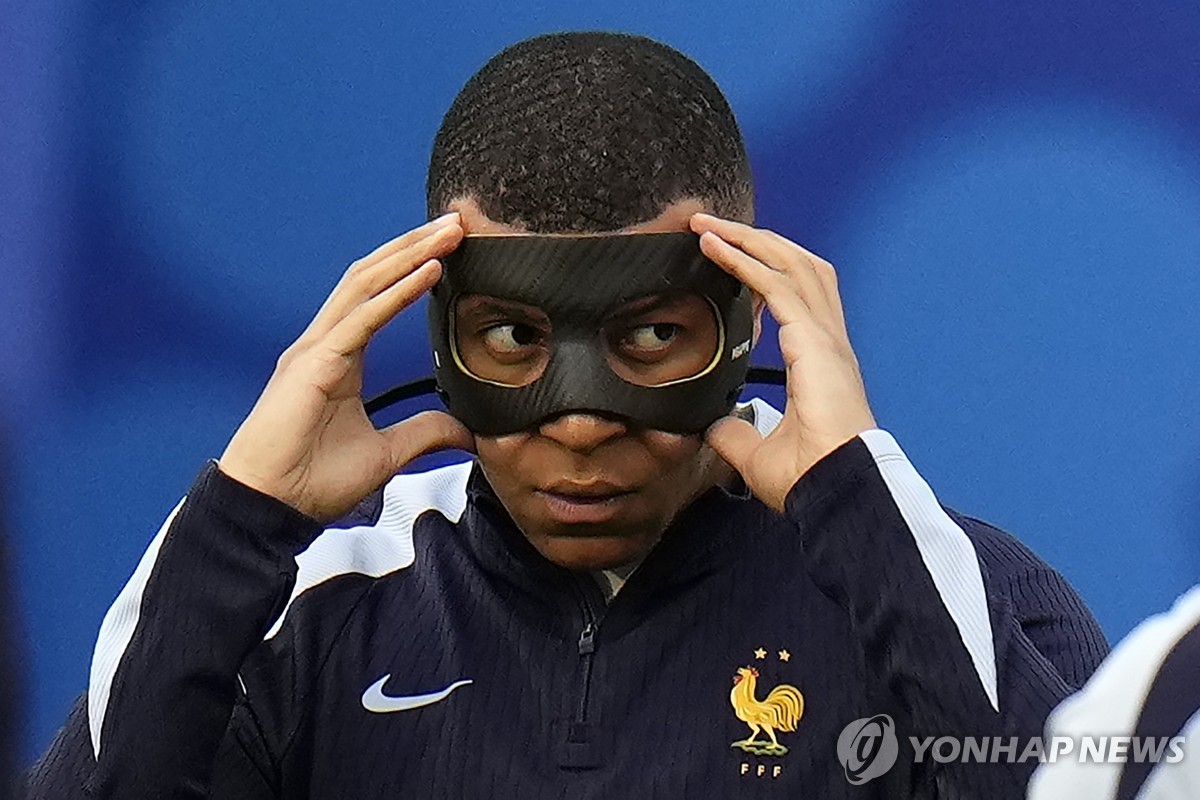 名震全美的NBA球星不少，但是享誉世界就4人 姚明都不算