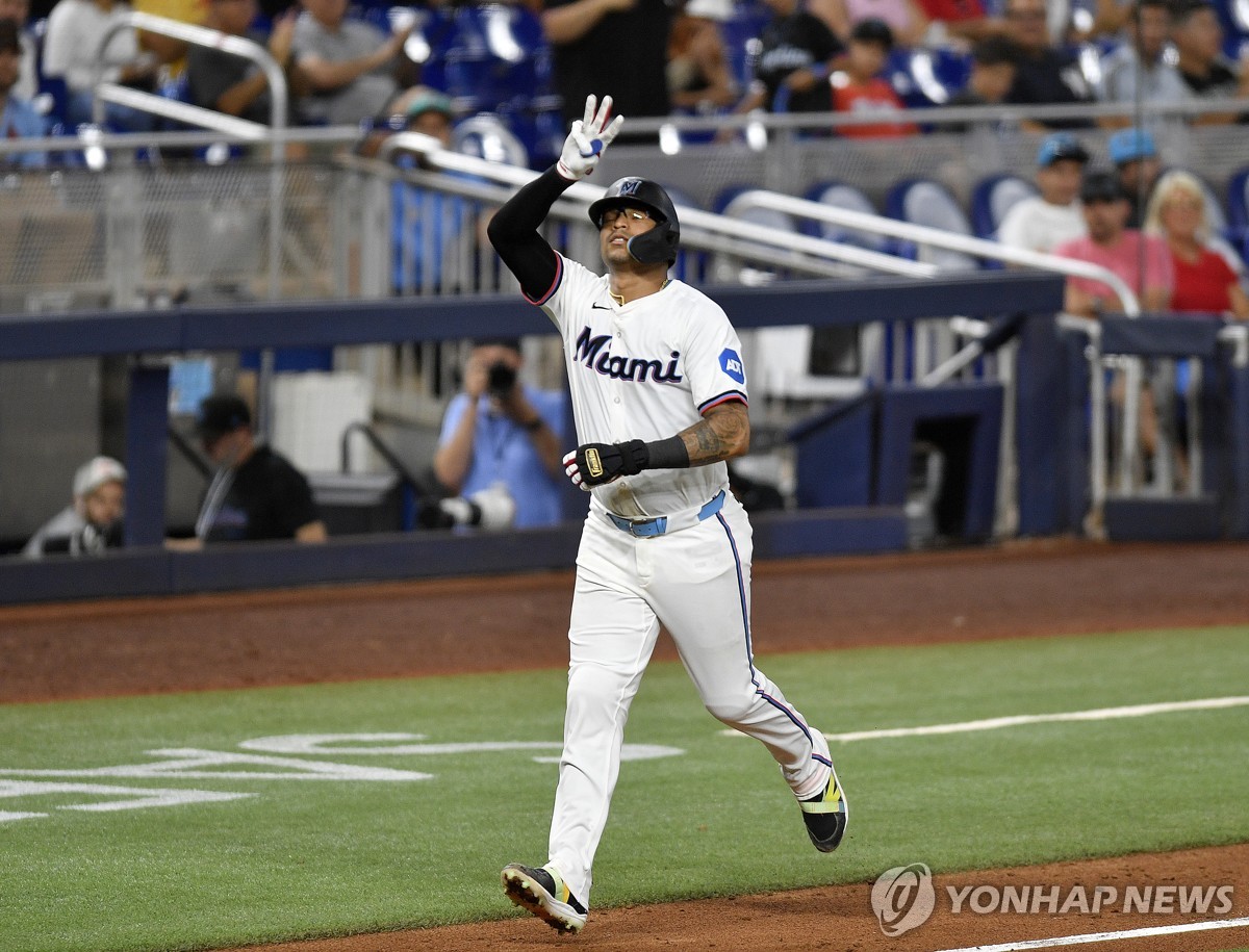 20-3！勇士逆袭独行侠 格林侵略性十足，库里挑衅克莱，相爱相杀