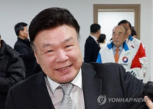 意媒：经纪人准备将奇尔韦尔推荐至尤文，以替代受伤的卡瓦尔