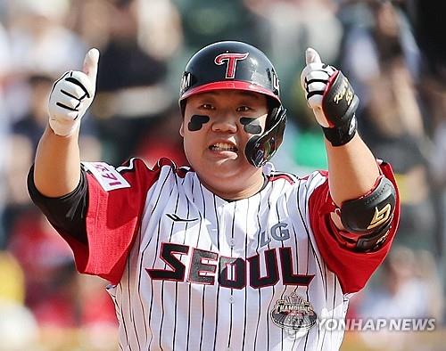 库里里程悲勇士负太阳遭四连败跌至西部第四，布克KD合砍48分