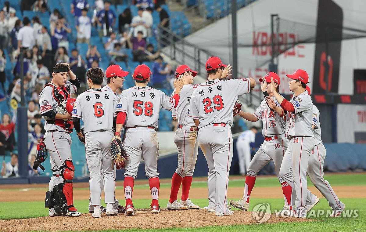 斯基拉：什琴斯尼将重返安联球场 观看尤文vs那不勒斯