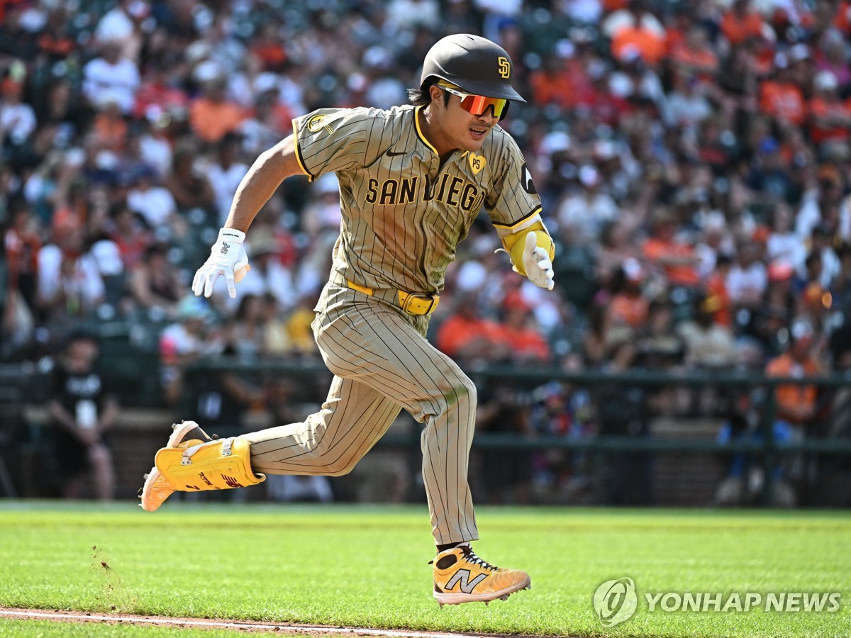 小将胡伊森头球破门，伯恩茅斯1-0领先热刺