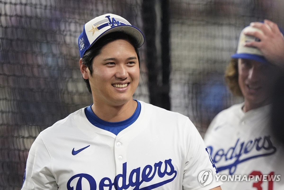 17岁新星赛季报销！巴萨官宣伯纳尔左膝重伤，两替身曝光或签坎特