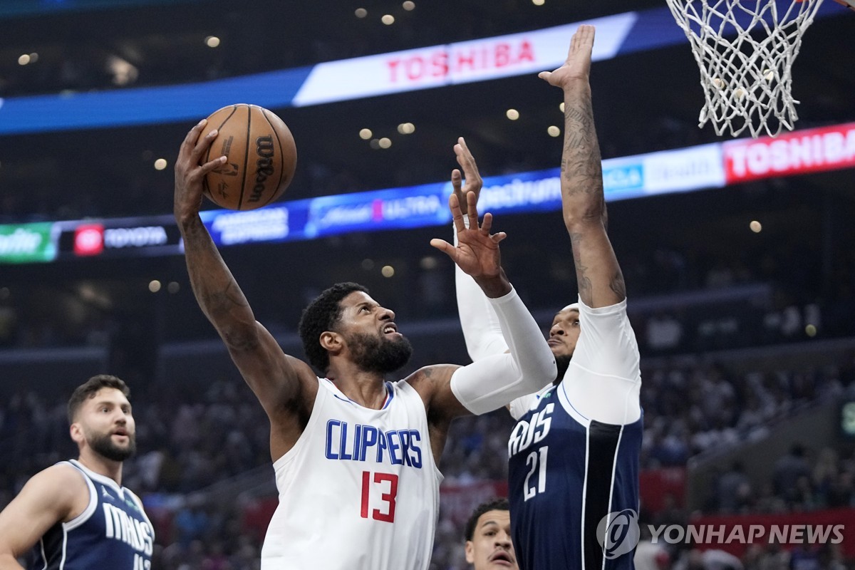 迪马济奥：罗马对免签胡梅尔斯犹豫不决，可能不会引进他