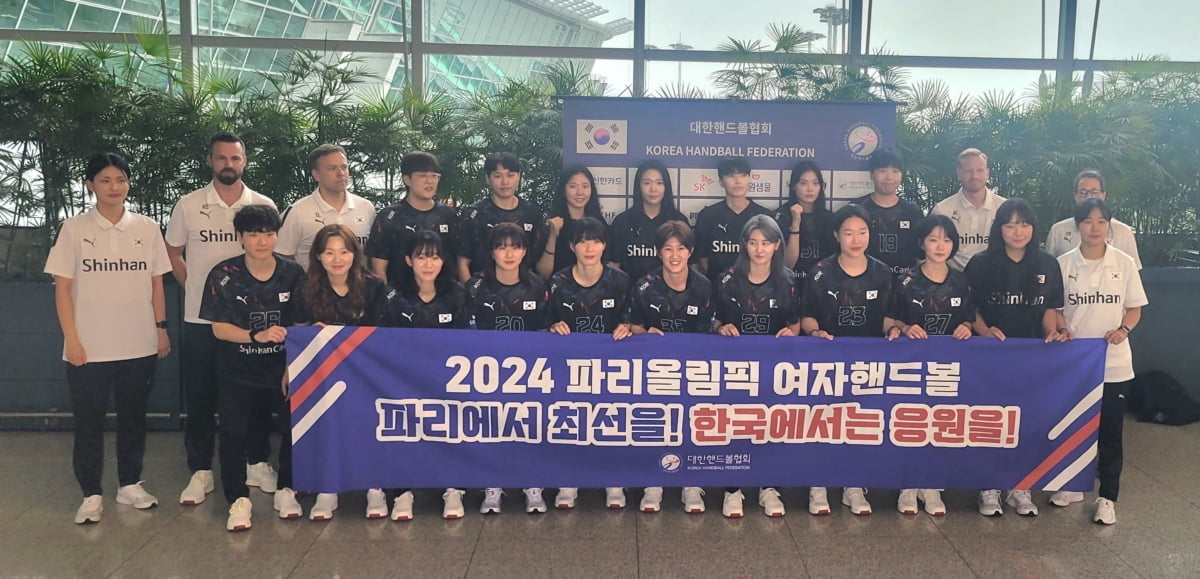 布朗尼回家引全美热议：砍2分也创历史首见纪录 与詹皇合计40582分