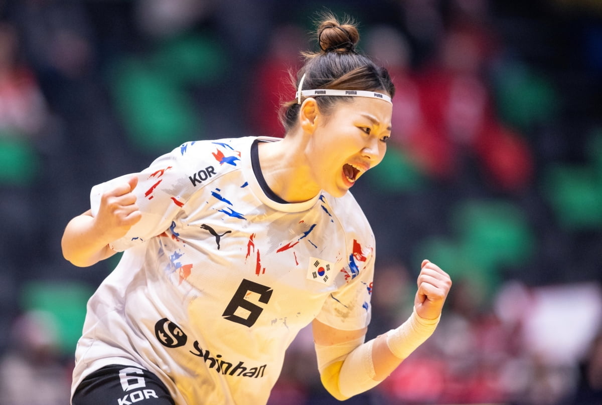 普利希奇vs莱切数据：28次传球24次成功，1次射门即进球