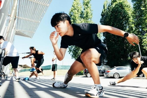 CBA季前赛半场：威尔逊6分4板 陈培东13分 山东40-36上海