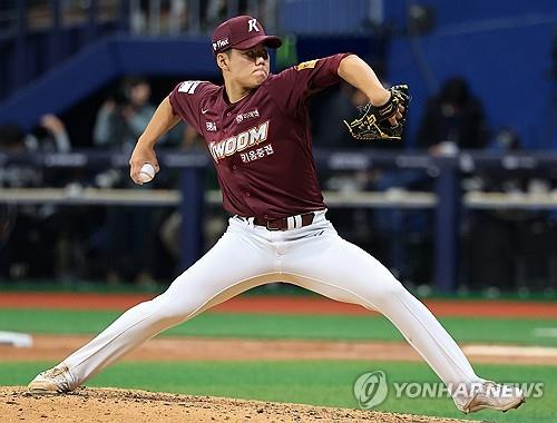 足坛球员冠军数排行榜：梅西46冠第一、C罗35冠第八