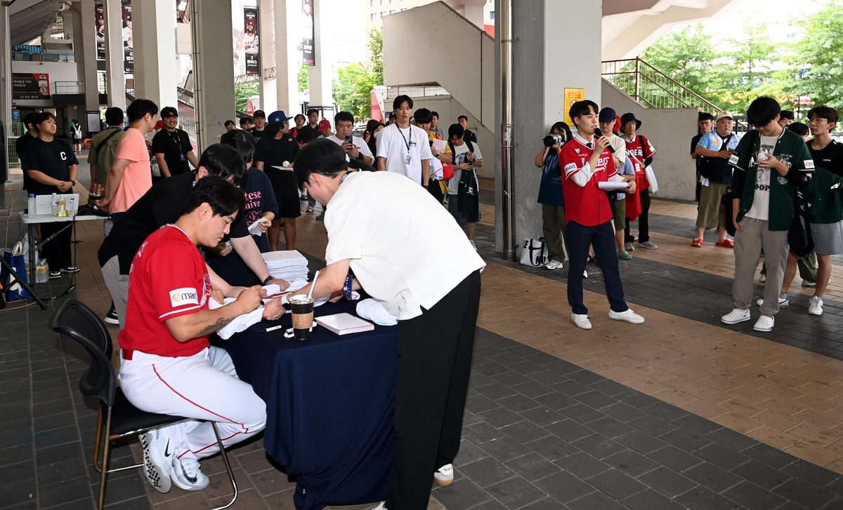 ⚽英超战报：伊沃比先拔头筹 贝托94分钟绝平 埃弗顿1-1逼平富勒姆